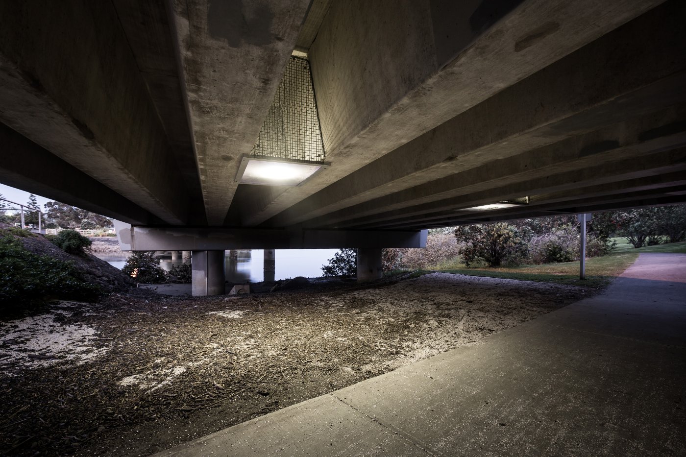 Pou Bridge